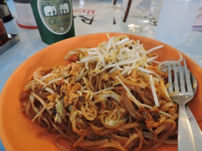 Last day lunch, Pad Thai. It was tasty, but needed more chilies. I assume they made it mild so tourists could add their own spice level.